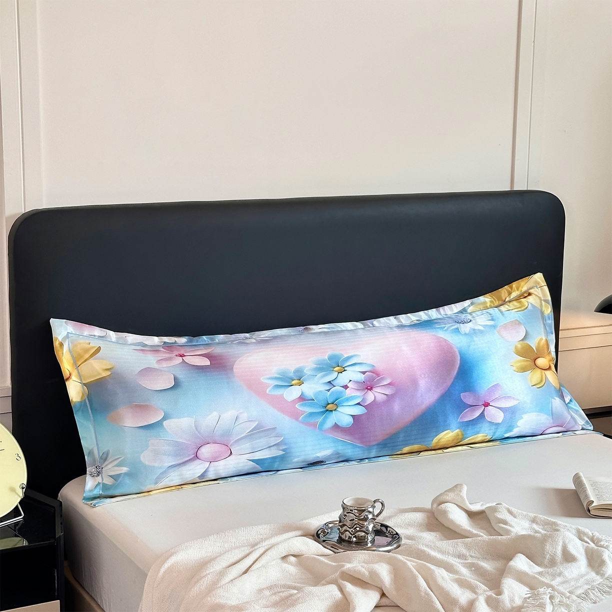 91家纺网 家纺一手货源 找家纺 乐居家纺 2025新款凉感高密冰丝双人印花枕套+内芯 倾心