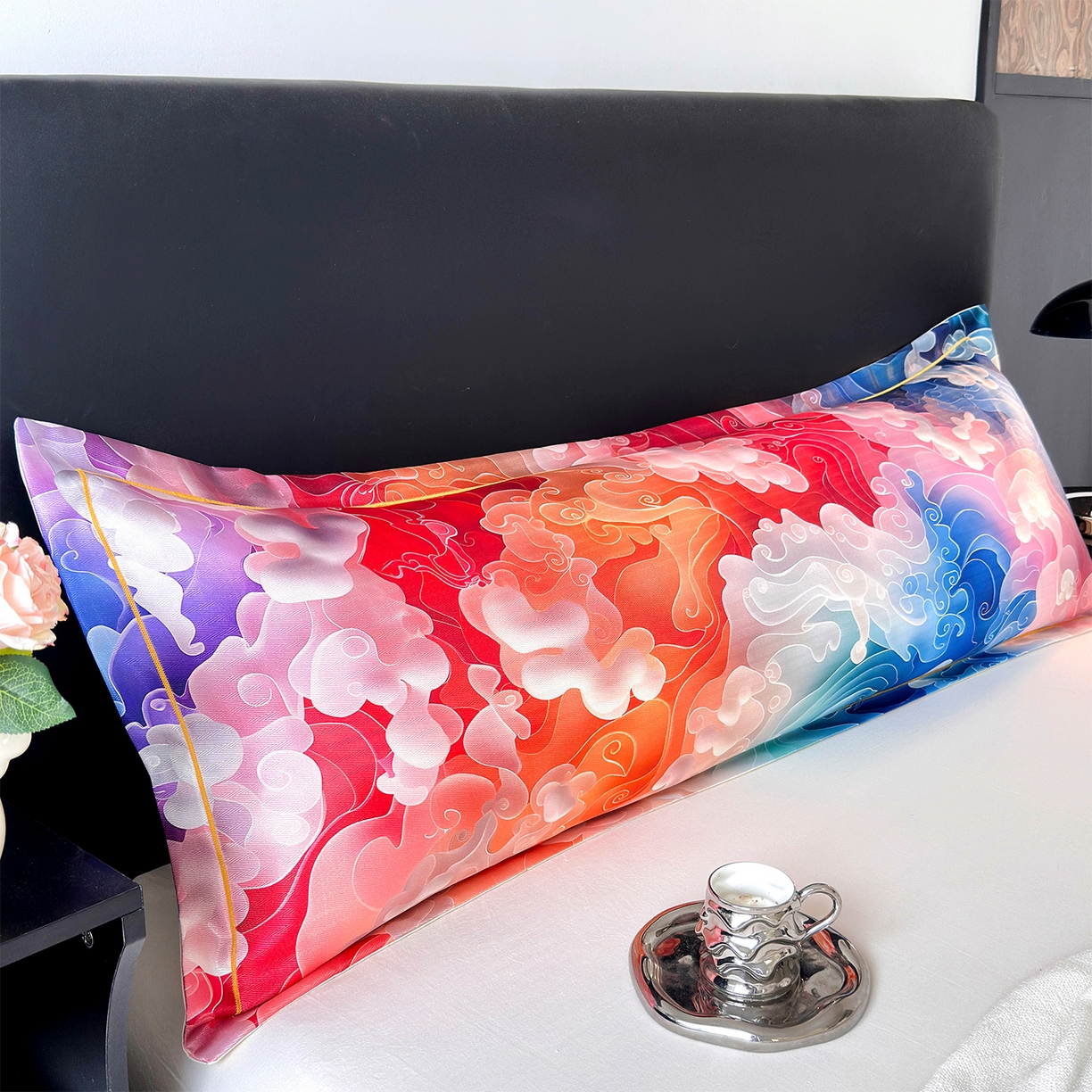 91家纺网 家纺一手货源 找家纺 乐居家纺 2025新款凉感高密冰丝双人印花枕套+内芯 幻彩