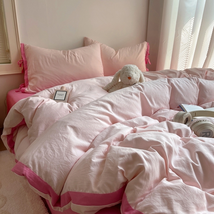 91家纺网 家纺一手货源 找家纺 轻奢坊 2025新款水洗棉纯色撞色包边绑带款四件套 蜜桃粉