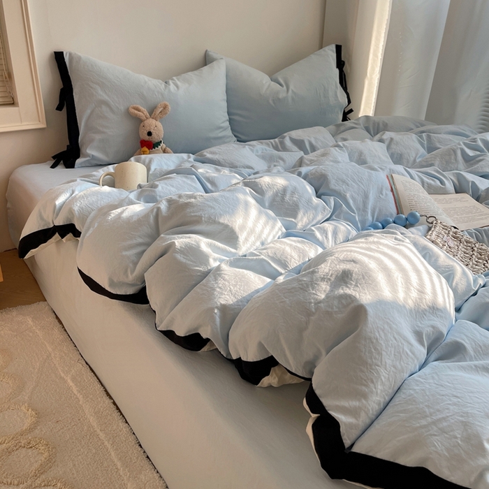 91家纺网 家纺一手货源 找家纺 轻奢坊 2025新款水洗棉纯色撞色包边绑带款四件套 晴空蓝