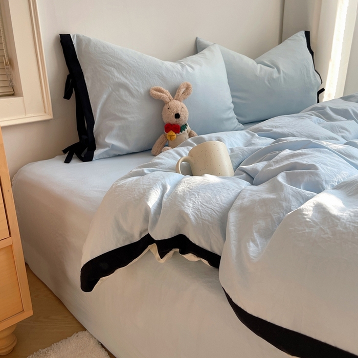 91家纺网 家纺一手货源 找家纺 轻奢坊 2025新款水洗棉纯色撞色包边绑带款四件套 晴空蓝