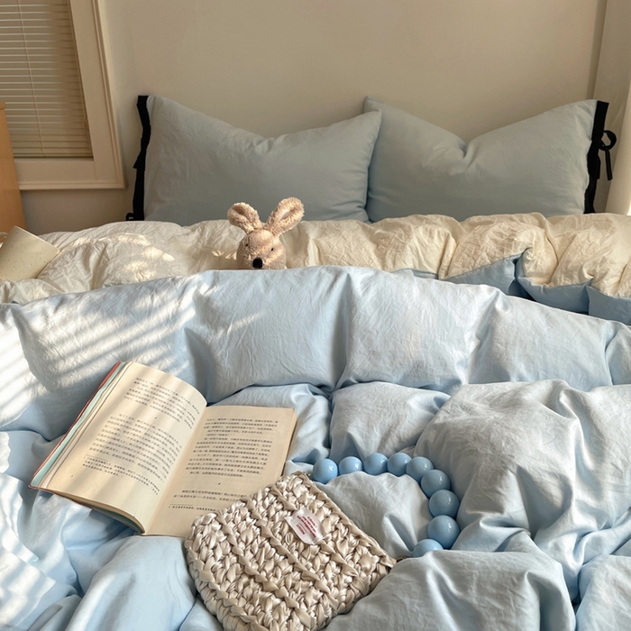 91家纺网 家纺一手货源 找家纺 轻奢坊 2025新款水洗棉纯色撞色包边绑带款四件套 晴空蓝