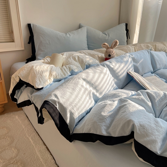 91家纺网 家纺一手货源 找家纺 轻奢坊 2025新款水洗棉纯色撞色包边绑带款四件套 晴空蓝