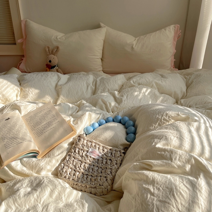 91家纺网 家纺一手货源 找家纺 轻奢坊 2025新款水洗棉纯色撞色包边绑带款四件套 芝士白