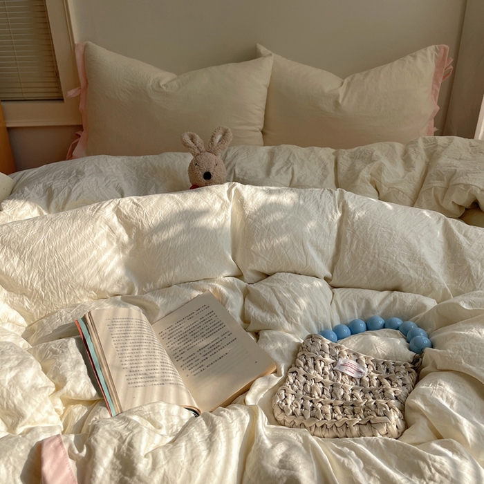 91家纺网 家纺一手货源 找家纺 轻奢坊 2025新款水洗棉纯色撞色包边绑带款四件套 芝士白