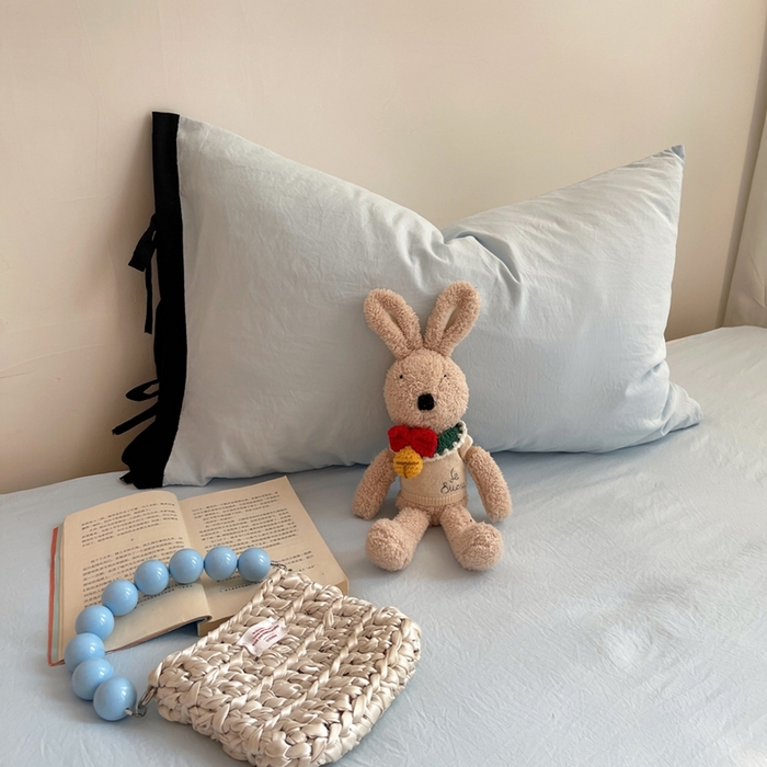 91家纺网 家纺一手货源 找家纺 轻奢坊 2025新款水洗棉纯色撞色包边绑带款单品枕套枕套单件 单枕套晴空蓝