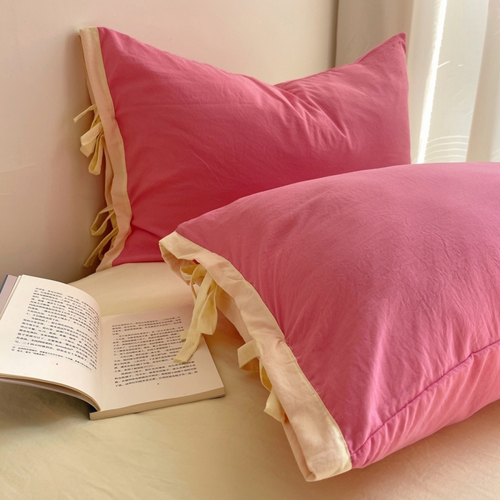 91家纺网 家纺一手货源 找家纺 轻奢坊 2025新款水洗棉纯色撞色包边绑带款单品枕套枕套单件 单枕套果莓红