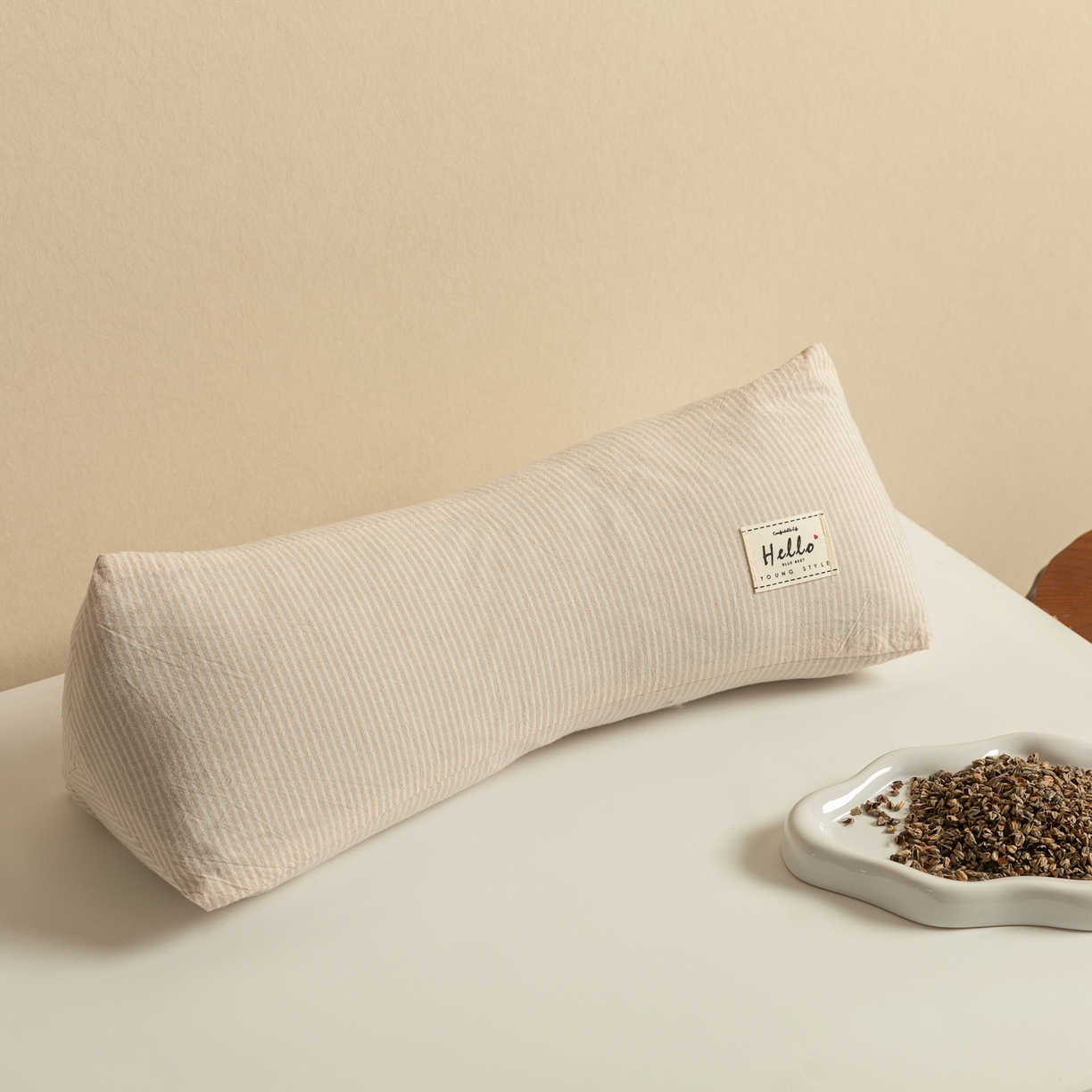 91家纺网 家纺一手货源 找家纺 芯奇想 2025新款全棉三角荞麦枕枕头枕芯 KT全棉三角荞麦枕玉粉色