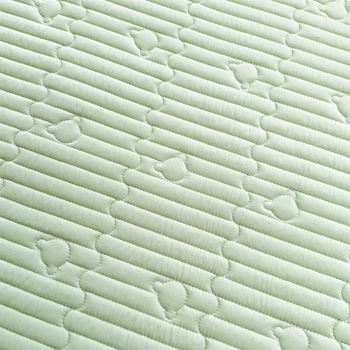 91家纺网 家纺一手货源 找家纺 雯豆家纺 2025新款学生宿舍夹棉床褥薄垫子上下铺床单人床护垫 爱心熊-床褥款清雅绿