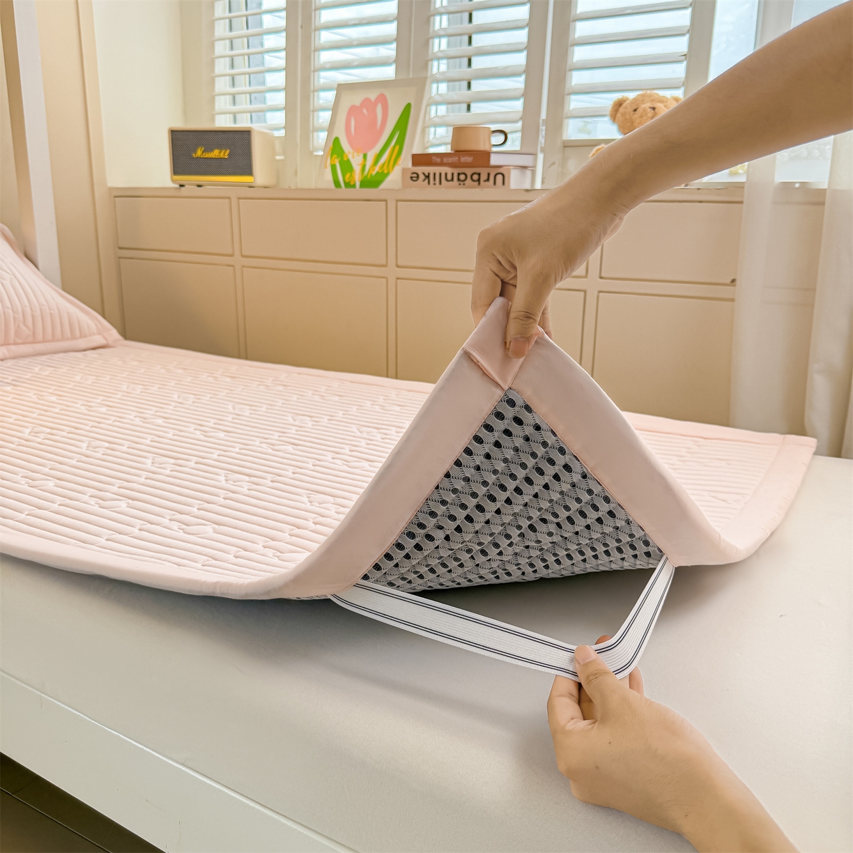 91家纺网 家纺一手货源 找家纺 雯豆家纺 2025新款学生宿舍夹棉床褥薄垫子上下铺床单人床护垫 爱心熊-床褥款密合粉