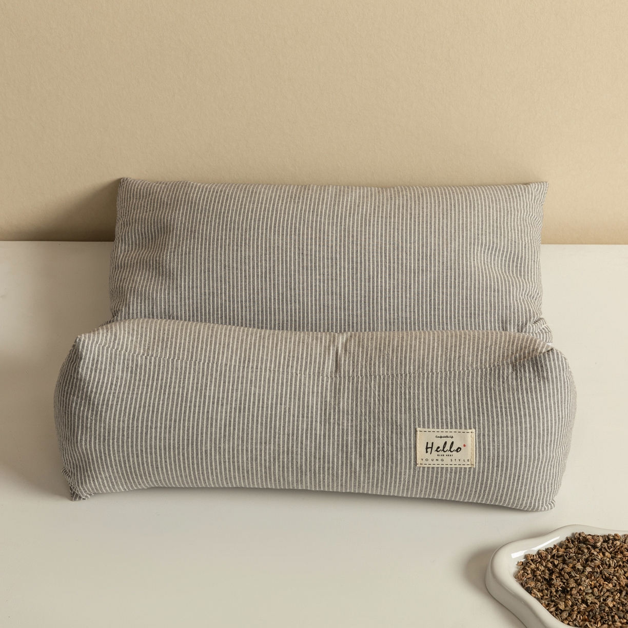 91家纺网 家纺一手货源 找家纺 芯奇想 2025新款KBX全棉二合一荞麦枕枕头枕芯 KBX全棉二合一荞麦枕灰条纹