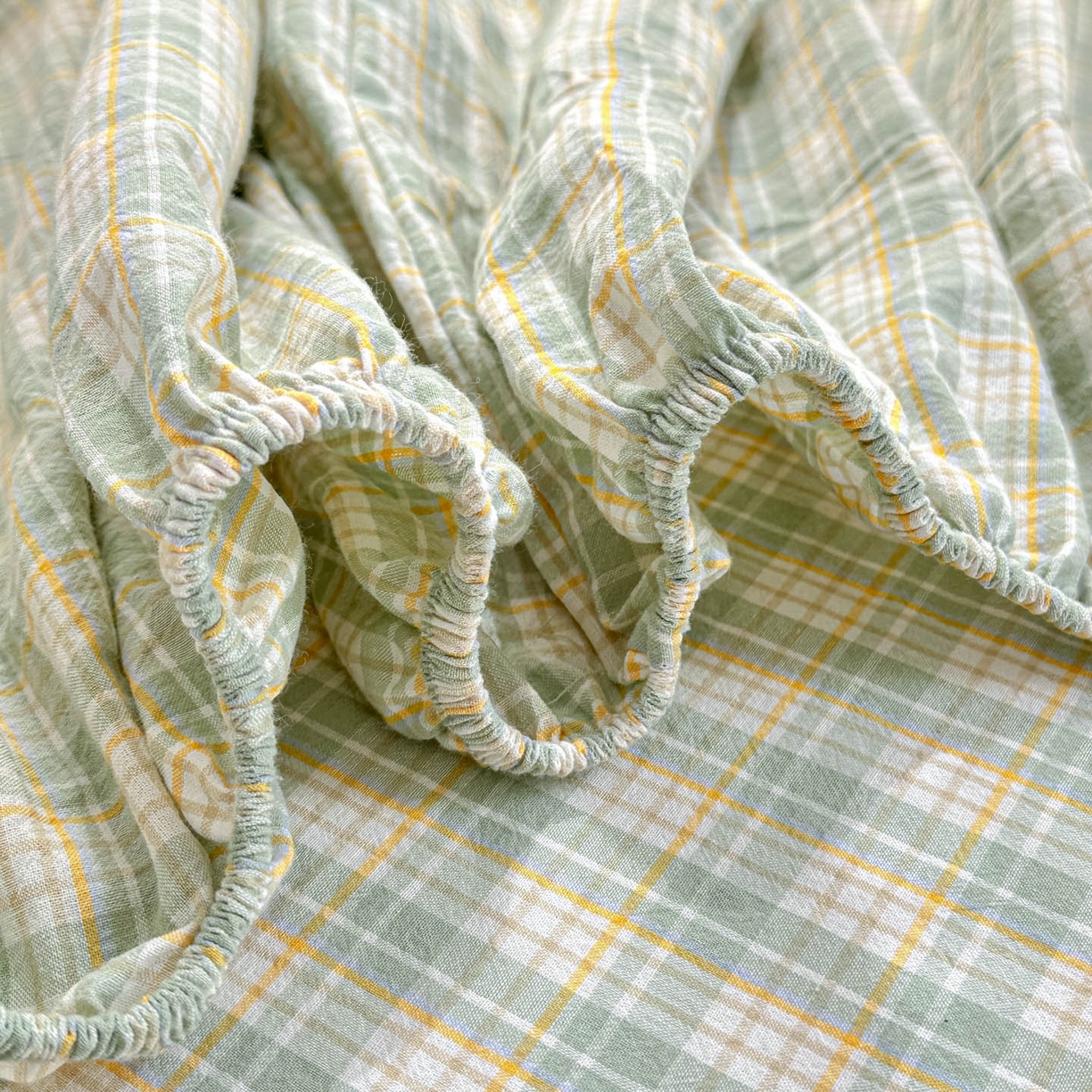 91家纺网 家纺一手货源 找家纺 乐美家纺 2025秋冬新款全棉色织水洗棉床笠三件套系列 微笑