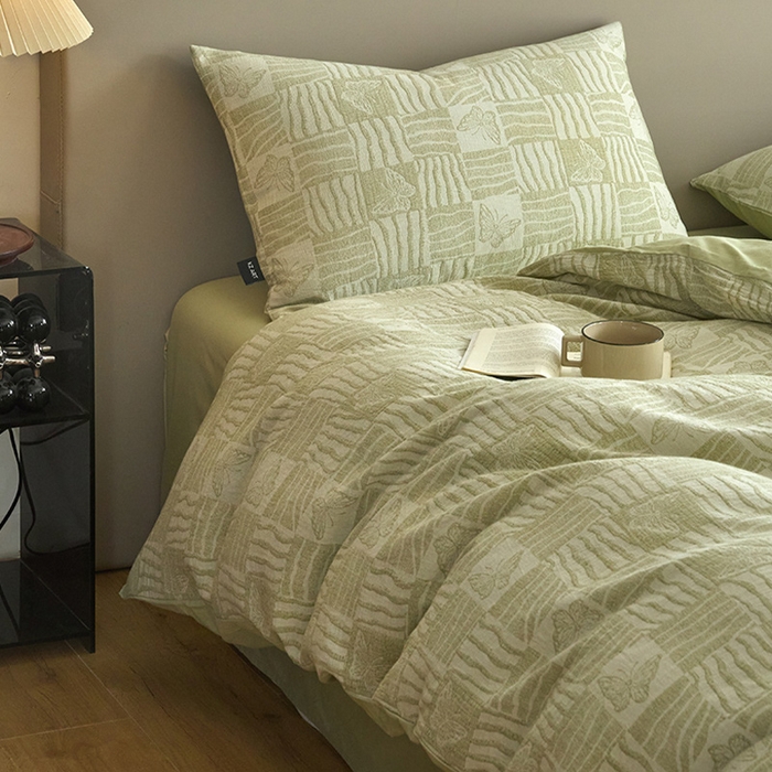 91家纺网 家纺一手货源 找家纺 乐美家纺 2025秋冬新款三层纱大提花系列四件套 梦境之翼-绿