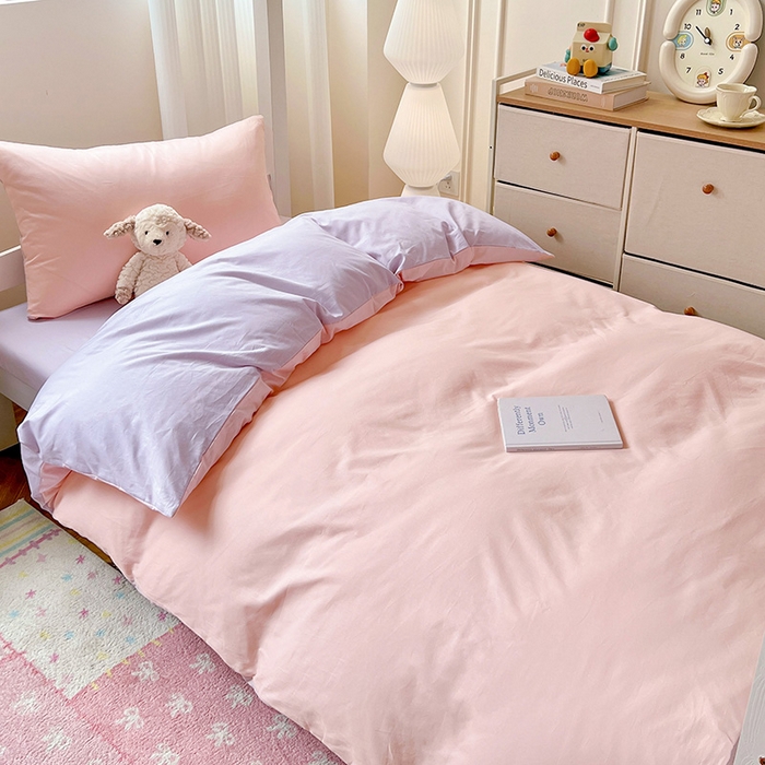 91家纺网 家纺一手货源 找家纺 泽西家纺 2025新款A类加密全棉40支13376简约风宿舍双拼纯色纯棉学生三件套 樱花粉+紫