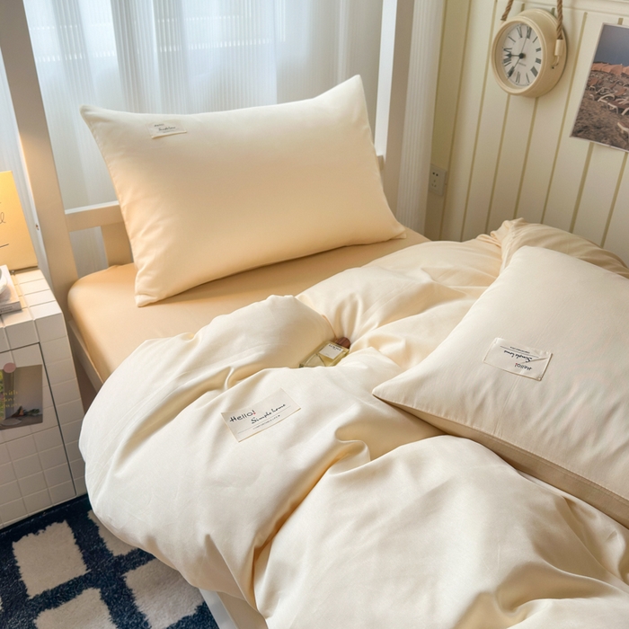 91家纺网 家纺一手货源 找家纺 曼之夏 2025新款全棉拼色纯色宿舍学生三件套 米白+浅驼