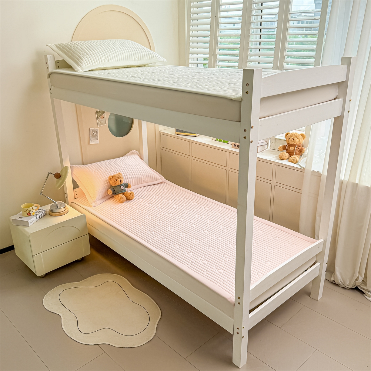 91家纺网 家纺一手货源 找家纺 雯豆家纺 2025新款学生宿舍夹棉床褥薄垫子上下铺床单人床护垫 爱心熊-床褥款密合粉