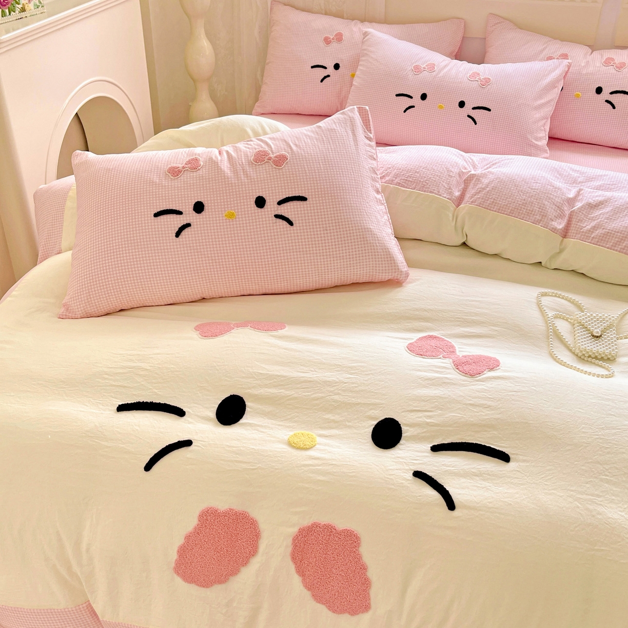 91家纺网 家纺一手货源 找家纺 （总）富米莱（原臻工厂） 2025新款云朵棉水洗棉毛巾绣拼角工艺四件套