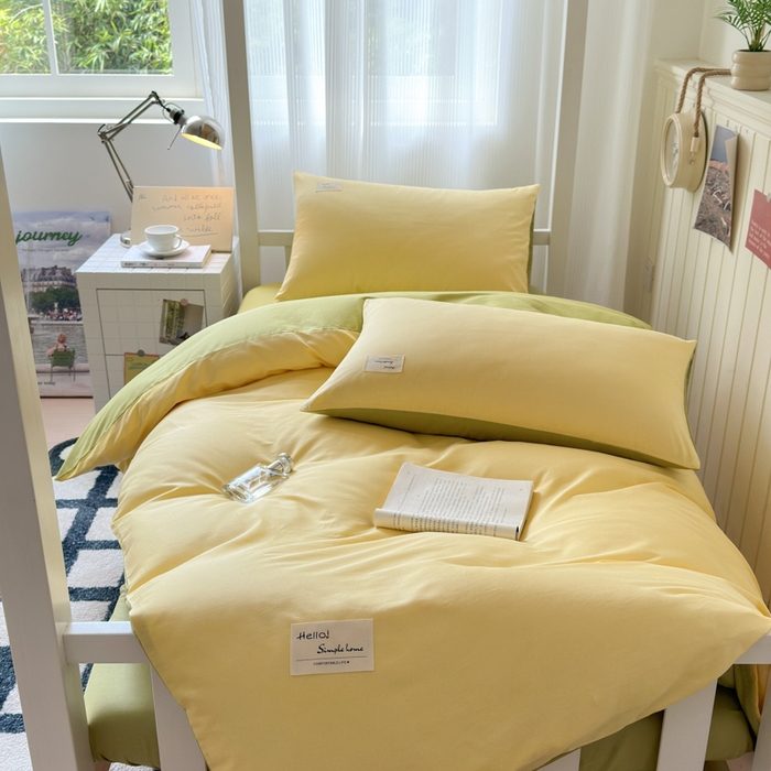 91家纺网 家纺一手货源 找家纺 曼之夏 2025新款全棉拼色纯色宿舍学生三件套 杏黄+草绿