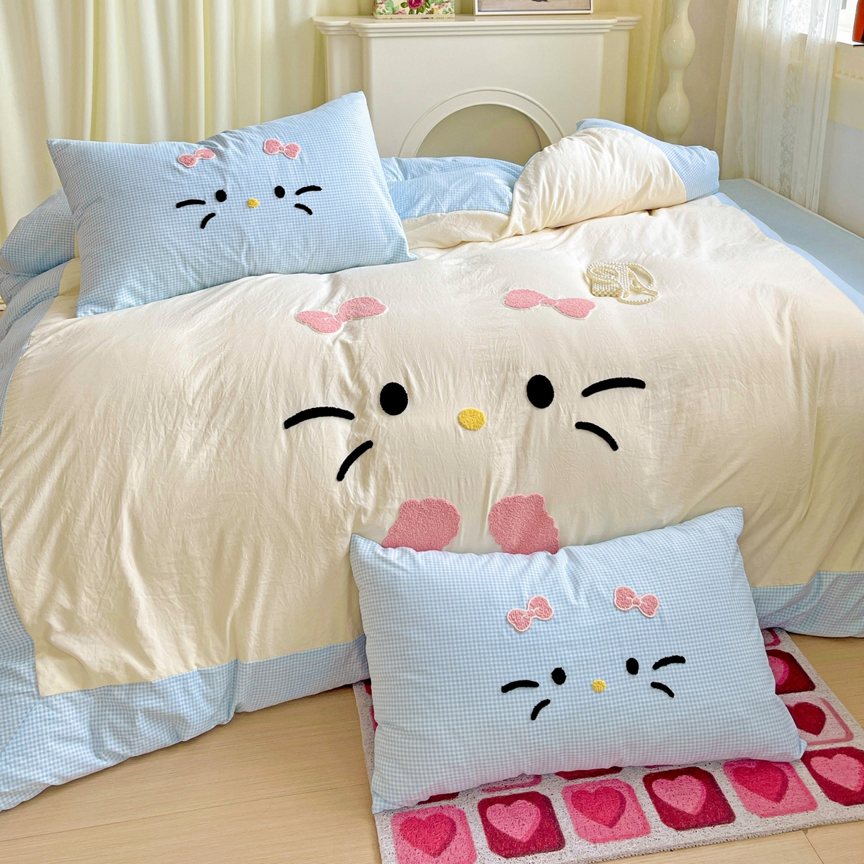 91家纺网 家纺一手货源 找家纺 富米莱（原臻工厂） 2025新款云朵棉水洗棉毛巾绣拼角工艺四件套 快乐猫咪-蓝格