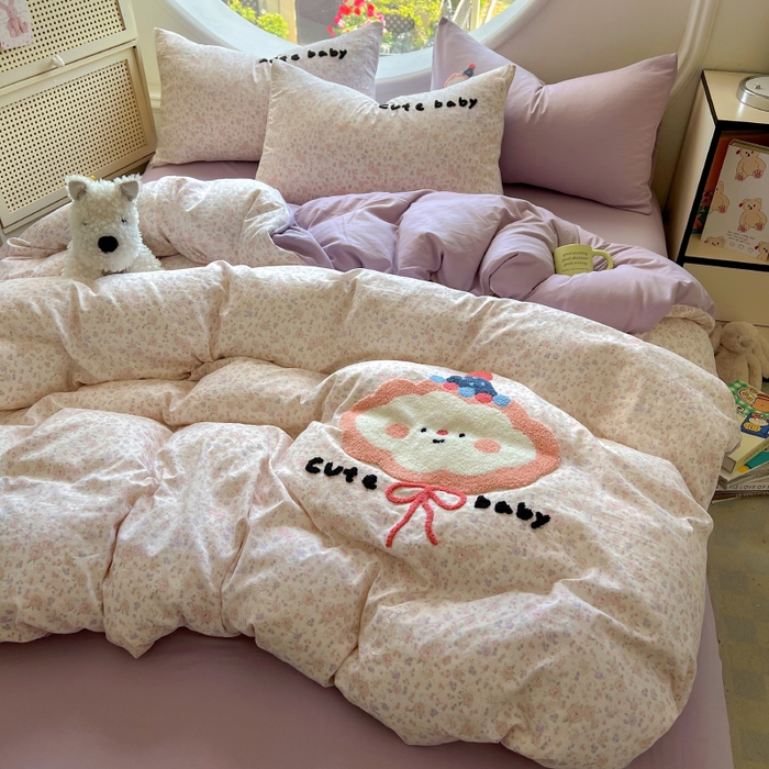 91家纺网 家纺一手货源 找家纺 百寐 2025新款亲肤柔软水洗棉卡通可爱学生季宿舍床三四件套非全棉毛巾绣 碎花云朵
