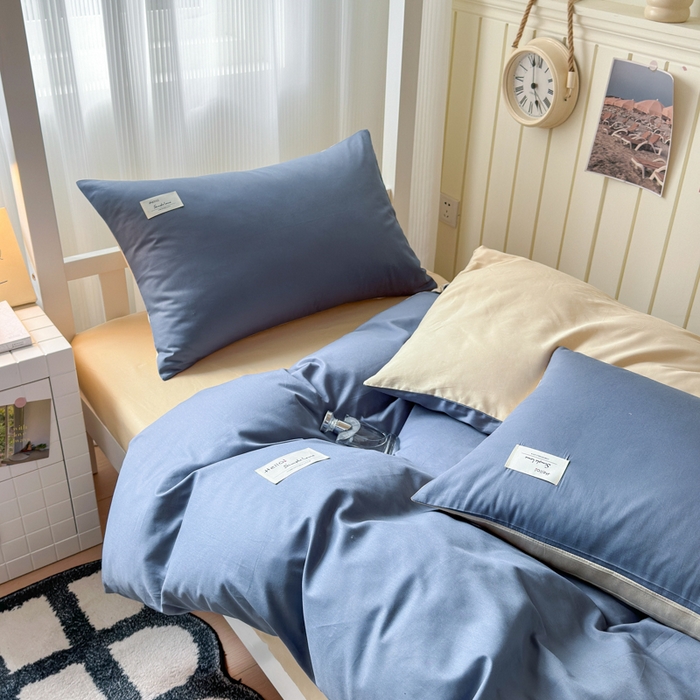 91家纺网 家纺一手货源 找家纺 曼之夏 2025新款全棉拼色纯色宿舍学生三件套 兰灰+浅驼