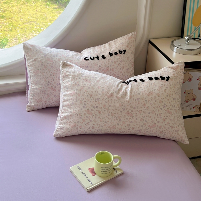 91家纺网 家纺一手货源 找家纺 百寐 2025新款亲肤柔软水洗棉卡通可爱学生季宿舍床三四件套非全棉毛巾绣 碎花云朵