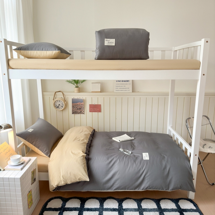 91家纺网 家纺一手货源 找家纺 曼之夏 2025新款全棉拼色纯色宿舍学生三件套 高级灰+浅驼