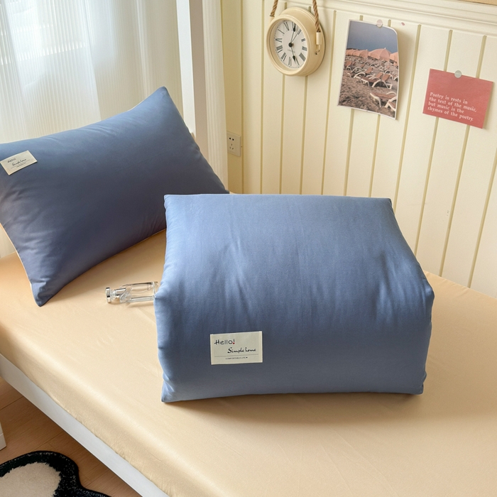 91家纺网 家纺一手货源 找家纺 曼之夏 2025新款全棉拼色纯色宿舍学生三件套 兰灰+浅驼