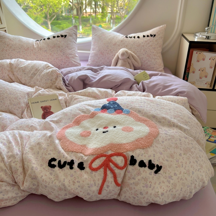 91家纺网 家纺一手货源 找家纺 百寐 2025新款亲肤柔软水洗棉卡通可爱学生季宿舍床三四件套非全棉毛巾绣 碎花云朵