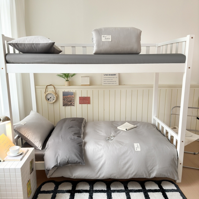 91家纺网 家纺一手货源 找家纺 曼之夏 2025新款全棉拼色纯色宿舍学生三件套 米灰+高级灰