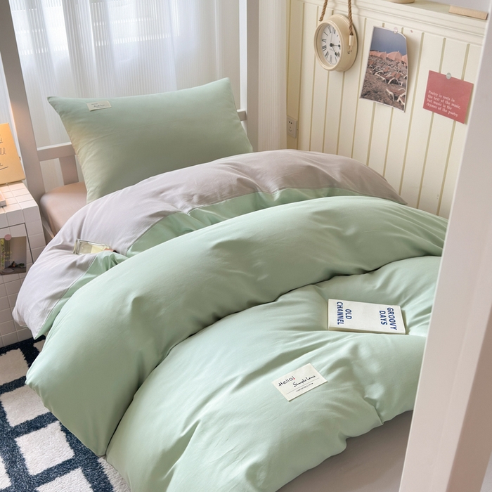 91家纺网 家纺一手货源 找家纺 曼之夏 2025新款全棉拼色纯色宿舍学生三件套 浅绿+米灰