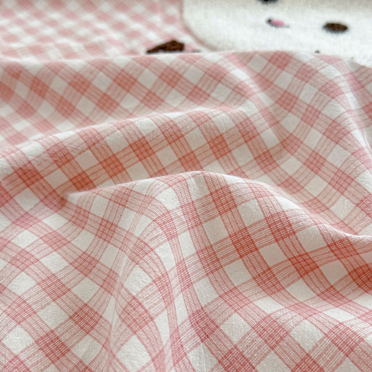 91家纺网 家纺一手货源 找家纺 乐美家纺 2025秋冬新款全棉色织水洗棉床笠三件套系列 甜甜兔