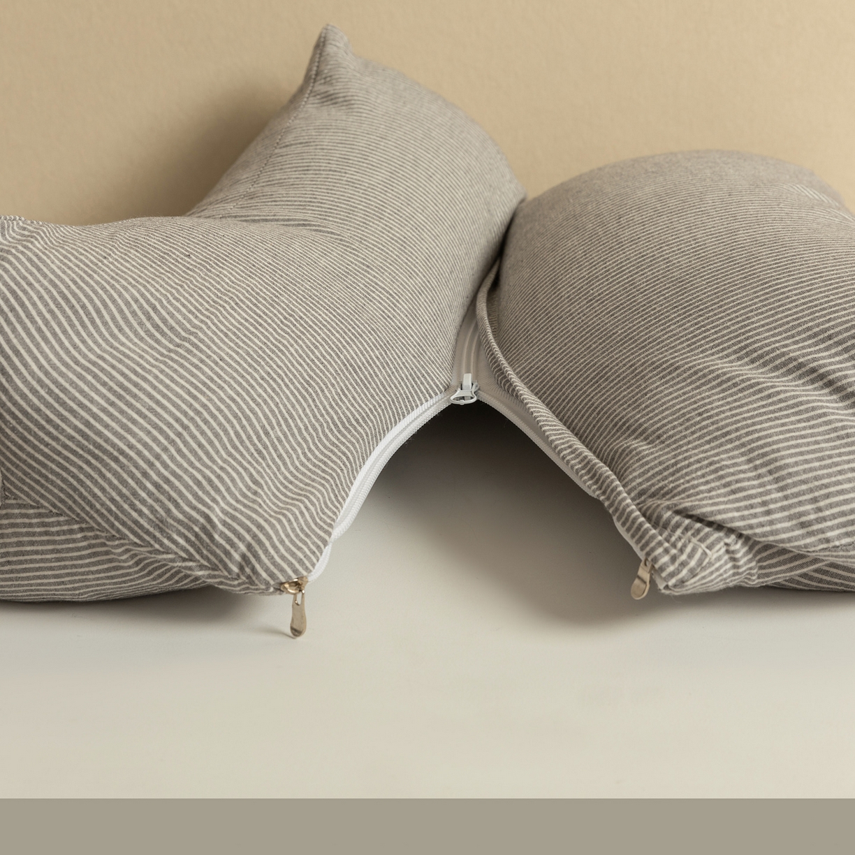 91家纺网 家纺一手货源 找家纺 芯奇想 2025新款KBX全棉二合一荞麦枕枕头枕芯 KBX全棉二合一荞麦枕灰条纹