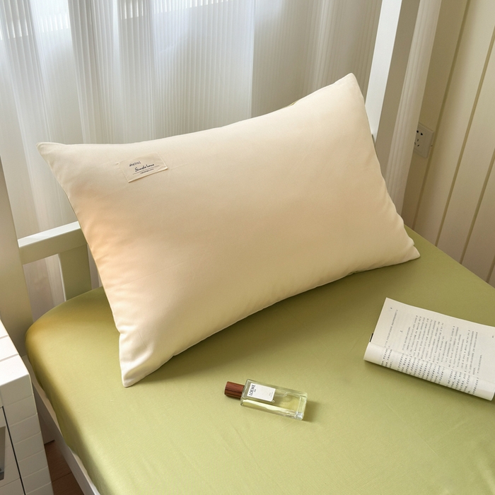 91家纺网 家纺一手货源 找家纺 曼之夏 2025新款全棉拼色纯色宿舍学生三件套 米白+草绿