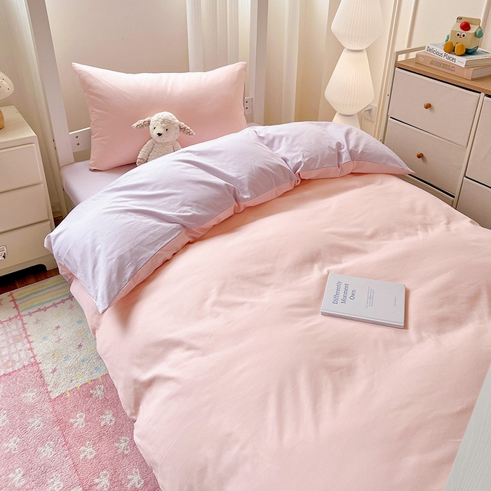 91家纺网 家纺一手货源 找家纺 泽西家纺 2025新款A类加密全棉40支13376简约风宿舍双拼纯色纯棉学生三件套 樱花粉+紫