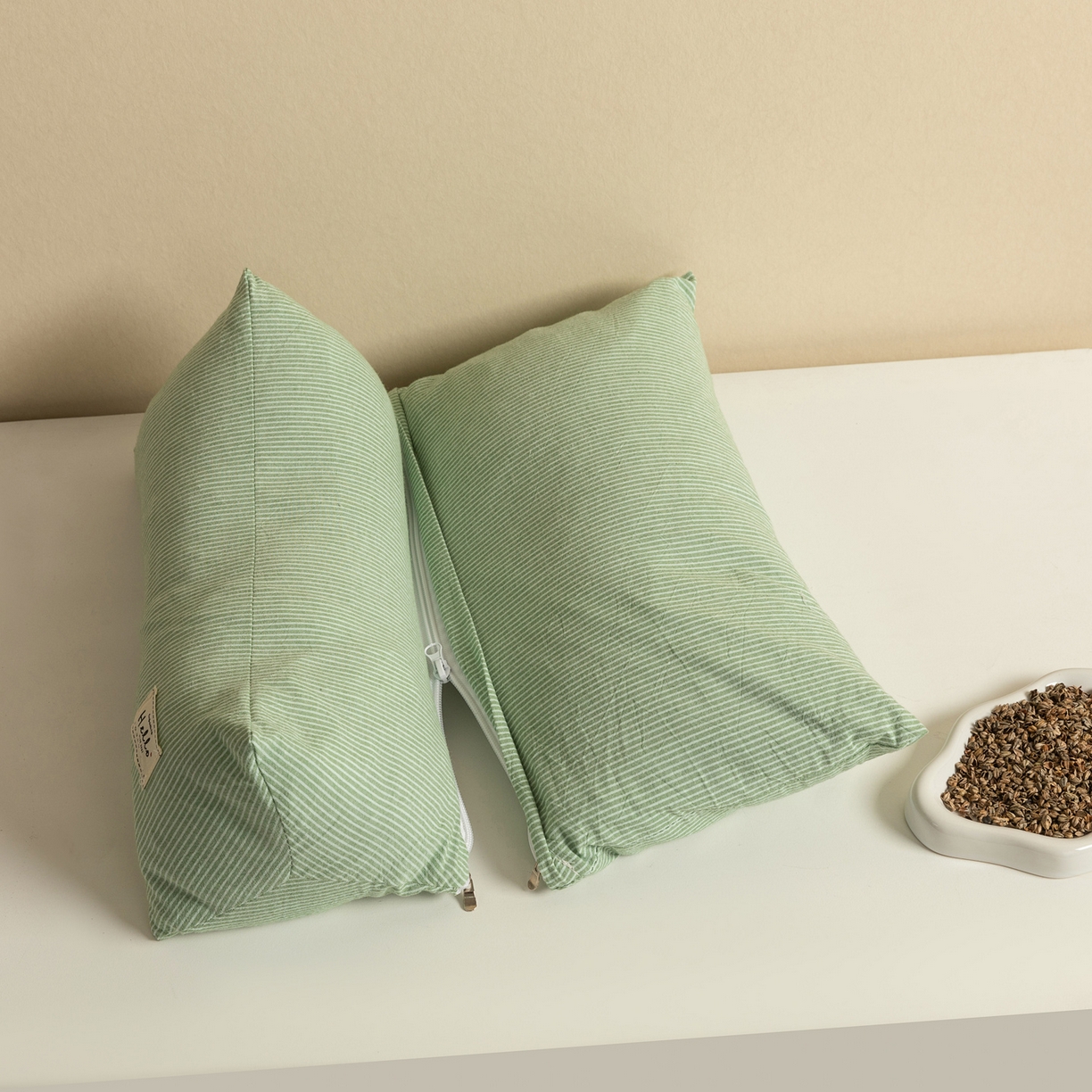 91家纺网 家纺一手货源 找家纺 芯奇想 2025新款KBX全棉二合一荞麦枕枕头枕芯 KBX全棉二合一荞麦枕绿条纹