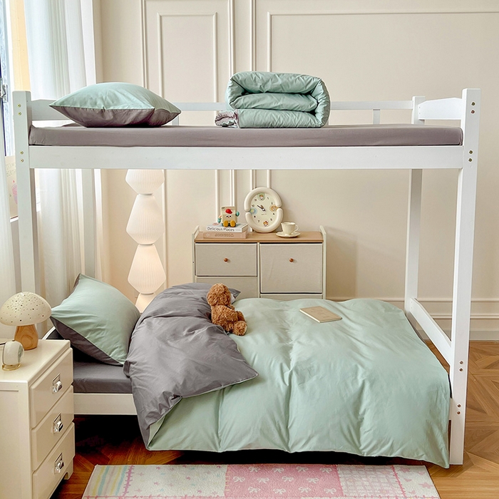 91家纺网 家纺一手货源 找家纺 泽西家纺 2025新款A类加密全棉40支13376简约风宿舍双拼纯色纯棉学生三件套 豆绿+高级灰