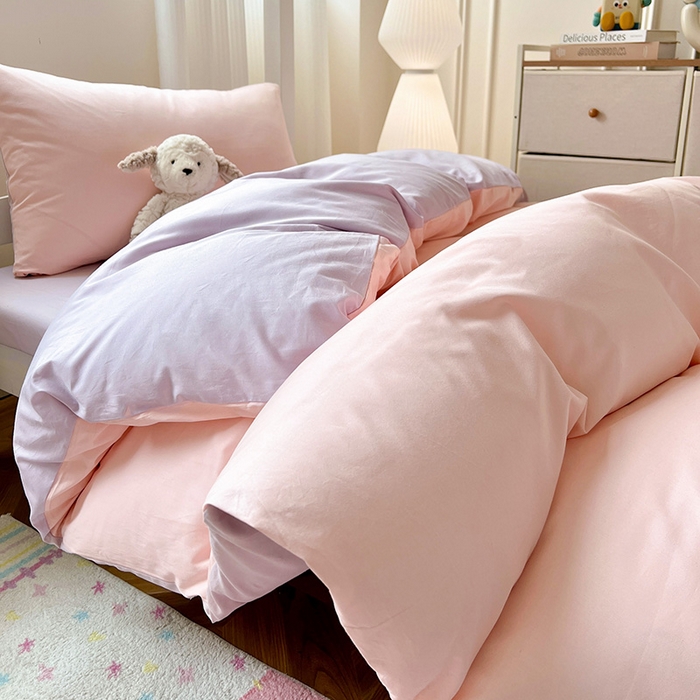 91家纺网 家纺一手货源 找家纺 泽西家纺 2025新款A类加密全棉40支13376简约风宿舍双拼纯色纯棉学生三件套 樱花粉+紫