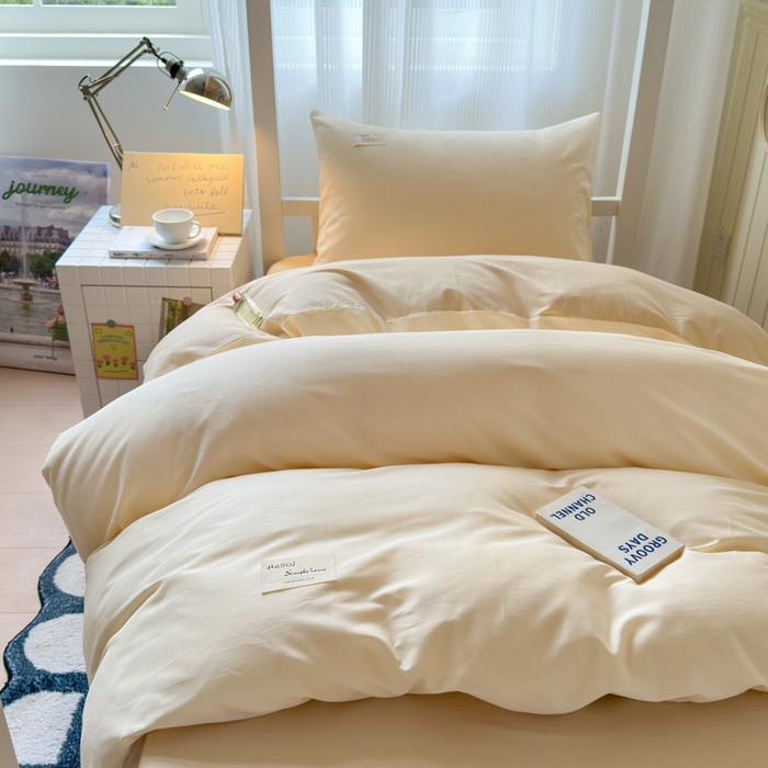 91家纺网 家纺一手货源 找家纺 曼之夏 2025新款全棉拼色纯色宿舍学生三件套 米白+浅驼