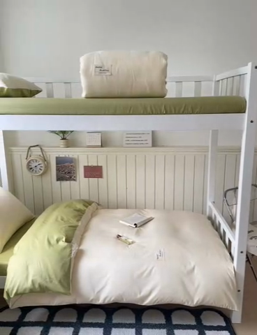 91家纺网 家纺一手货源 找家纺 曼之夏 2025新款全棉拼色纯色宿舍学生三件套 米白+草绿