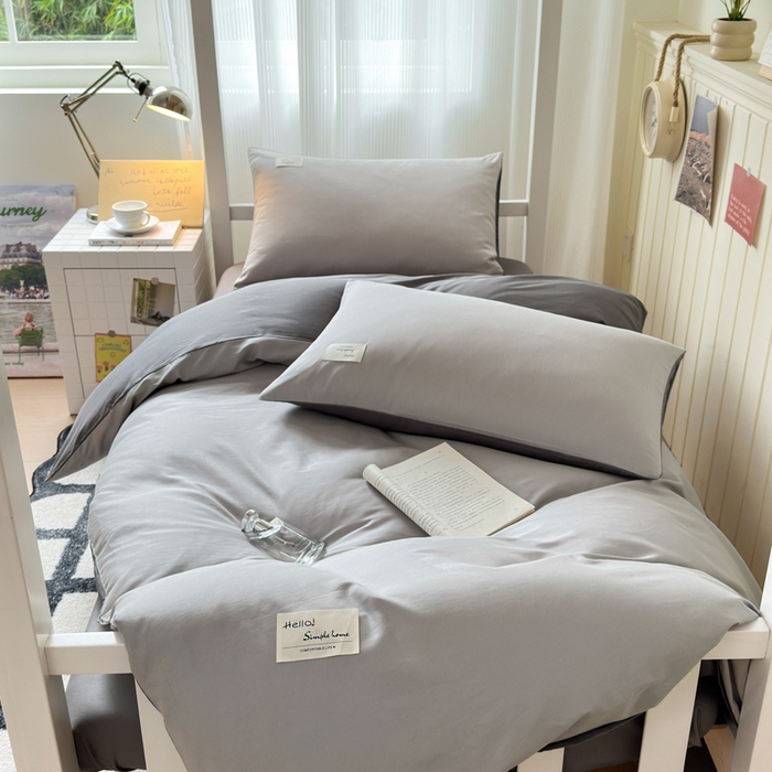 91家纺网 家纺一手货源 找家纺 曼之夏 2025新款全棉拼色纯色宿舍学生三件套 米灰+高级灰