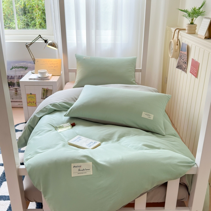 91家纺网 家纺一手货源 找家纺 曼之夏 2025新款全棉拼色纯色宿舍学生三件套 浅绿+米灰