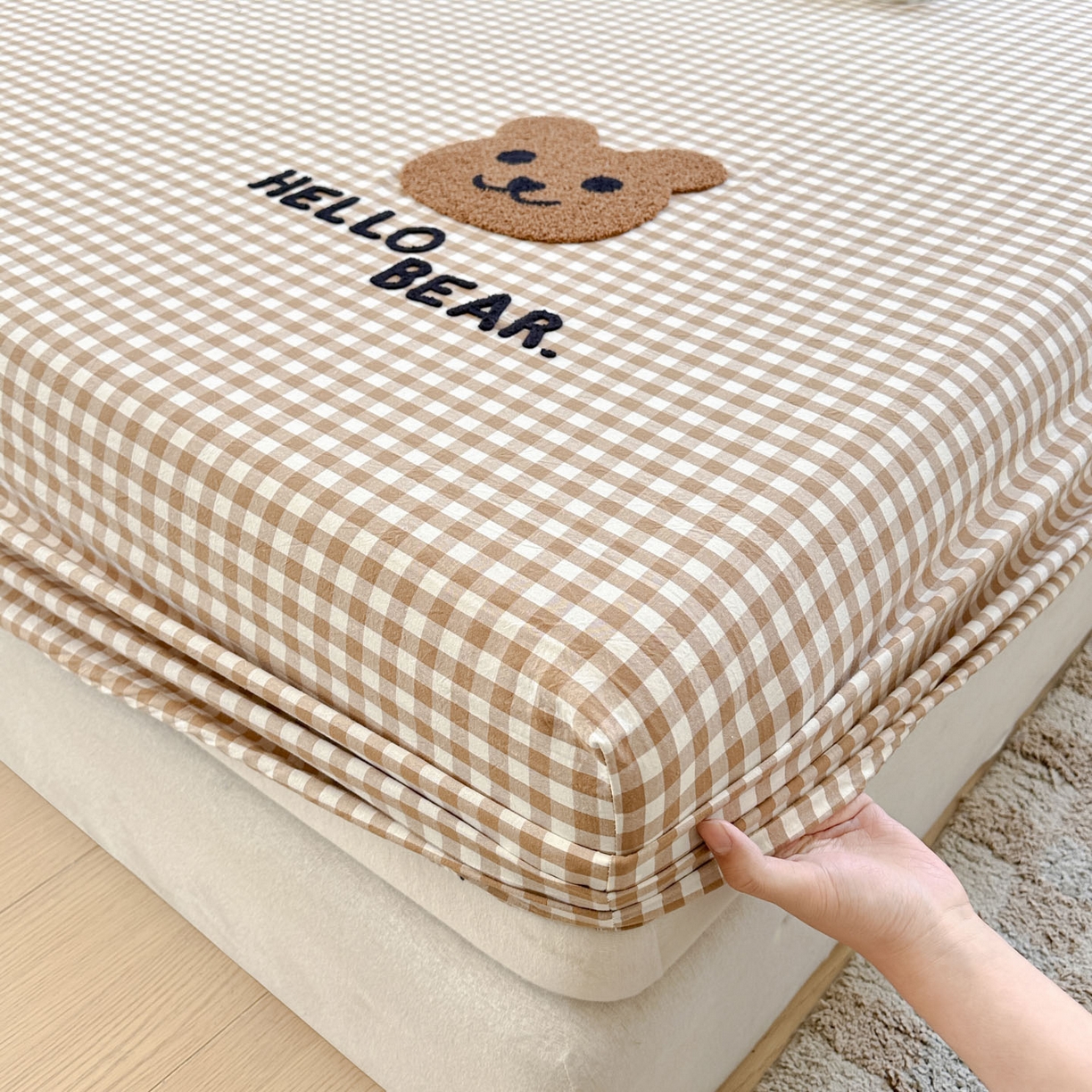 91家纺网 家纺一手货源 找家纺 乐美家纺 2025秋冬新款全棉色织水洗棉床笠三件套系列 小棕熊