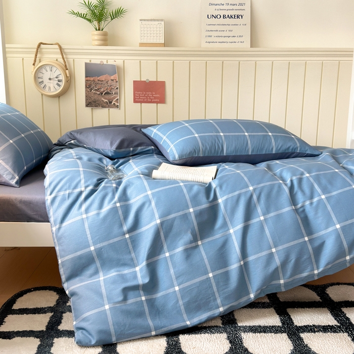 91家纺网 家纺一手货源 找家纺 曼之夏 2025新款全棉拼色纯色宿舍学生三件套 蓝格