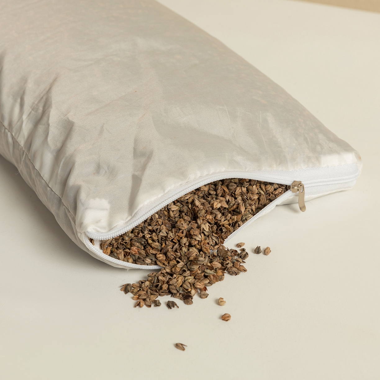 91家纺网 家纺一手货源 找家纺 （总）芯奇想 2025新款全棉三角荞麦枕枕头枕芯