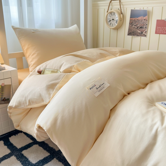 91家纺网 家纺一手货源 找家纺 曼之夏 2025新款全棉拼色纯色宿舍学生三件套 米白+浅驼