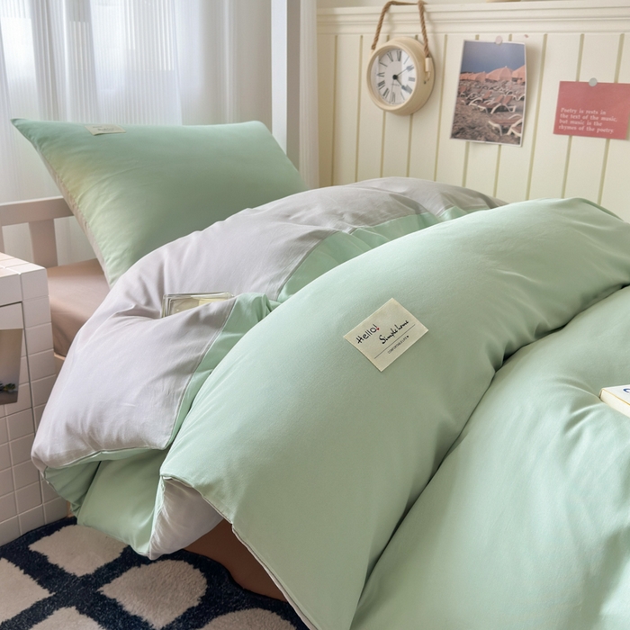 91家纺网 家纺一手货源 找家纺 曼之夏 2025新款全棉拼色纯色宿舍学生三件套 浅绿+米灰