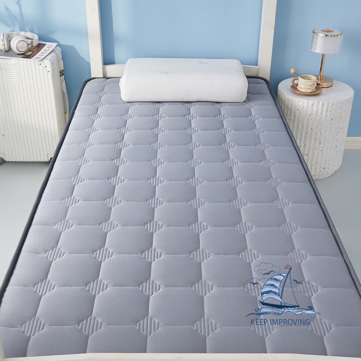 91家纺网 家纺一手货源 找家纺 艺博床垫 2025新款一帆风顺帆船标学生床垫 一帆风顺帆船标灰色