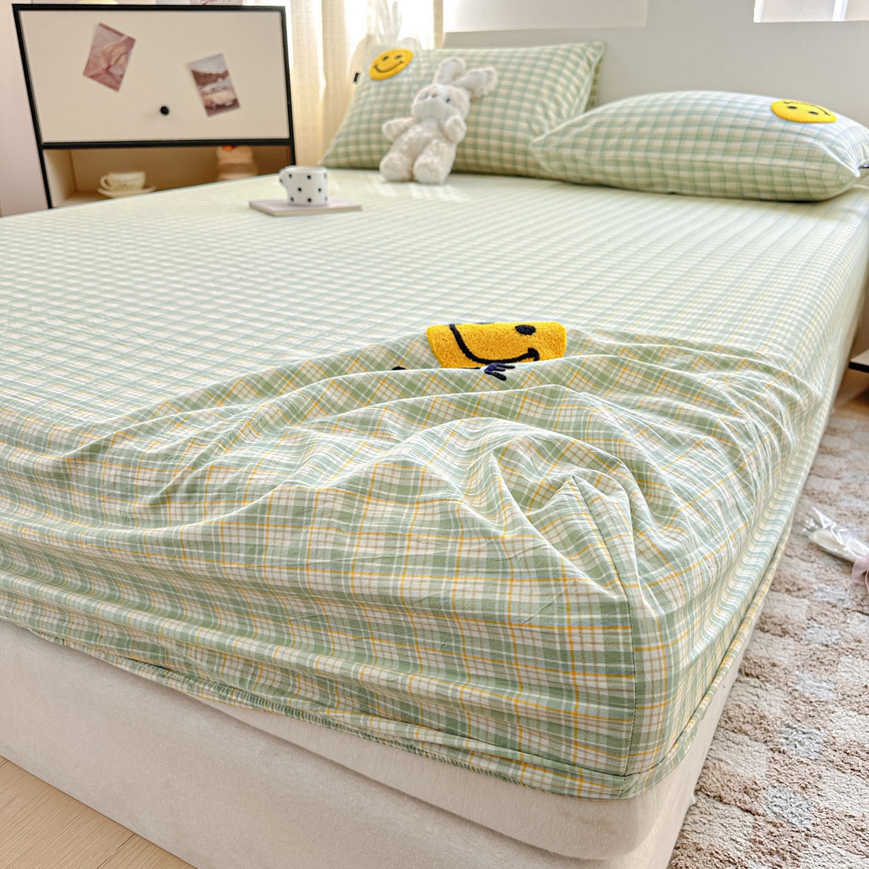 91家纺网 家纺一手货源 找家纺 乐美家纺 2025秋冬新款全棉色织水洗棉床笠三件套系列 微笑