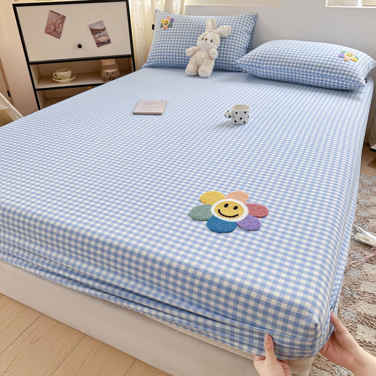 91家纺网 家纺一手货源 找家纺 乐美家纺 2025秋冬新款全棉色织水洗棉床笠三件套系列 彩虹花